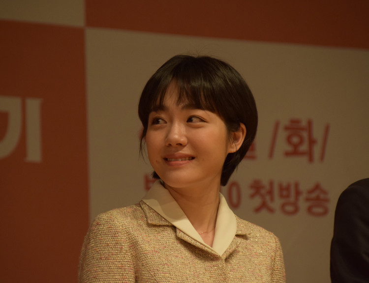 So Ju Yeon 