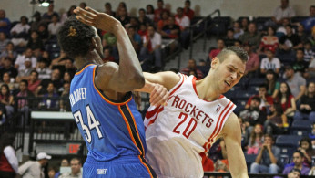 Donatas Matiejunas and Hasheem Thabeet
