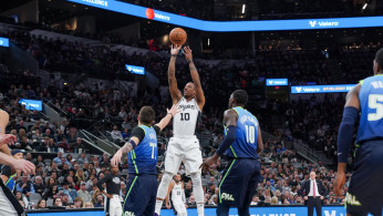 NBA: Dallas Mavericks at San Antonio Spurs