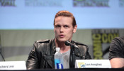 Students ask 'Outlander' actor Sam Heughan to date their teacher and he has a hilarious response. Photo by Gage Skidmore/Wikimedia Commons
