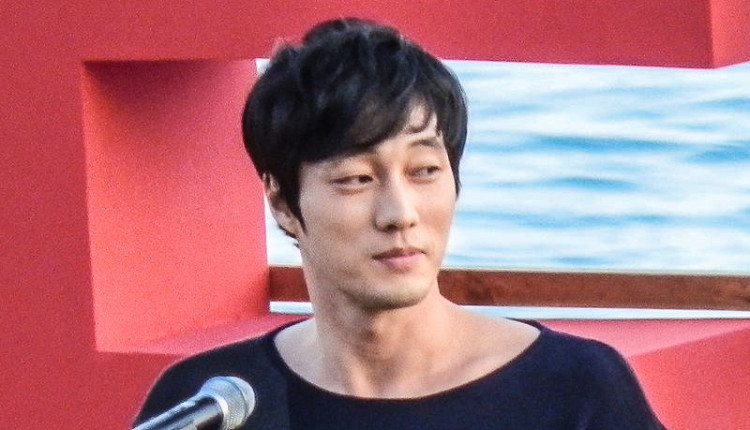 So Ji Sub 