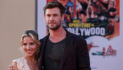 FILE PHOTO: Chris Hemsworth and Elsa Pataky pose at the premiere of 
