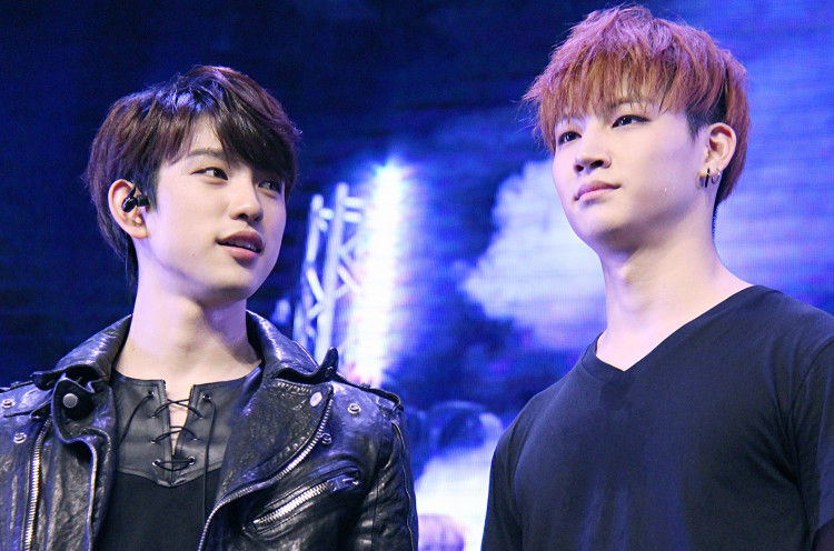 Park Jinyoung and JB in 2015