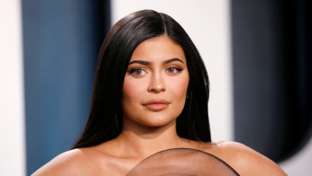 FILE PHOTO: Kylie Jenner attends the Vanity Fair Oscar party in Beverly Hills during the 92nd Academy Awards, in Los Angeles, California, U.S., February 9, 2020. REUTERS/Danny Moloshok -/File Photo