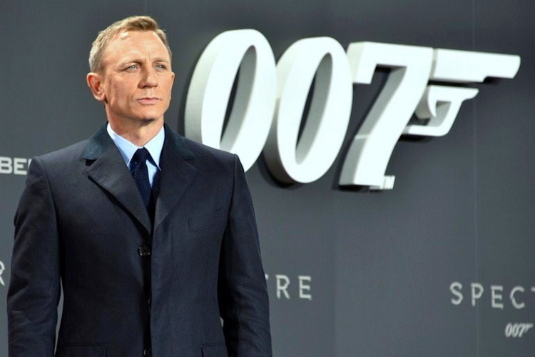 Daniel Craig's 'No Time To Die' announces new release date. Photo by www.GlynLowe.com/Wikimedia Commons