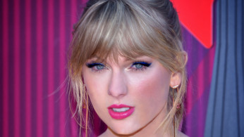 Taylor Swift slams the US census for offering only two gender choices. Photo by Toglenn/Wikimedia Commons