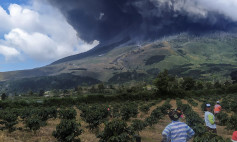Mount Sinabung spews volcanic ash in Karo