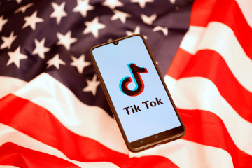 Tiktok To Partner With Oracle Dropping Microsoft S Takeover Bid