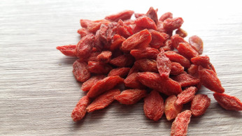 dried goji berries