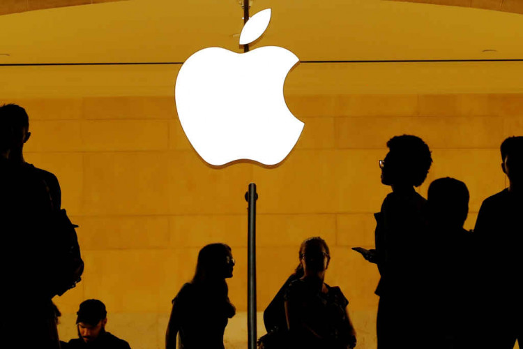 Apple wins global award for efforts to eradicate slave labour