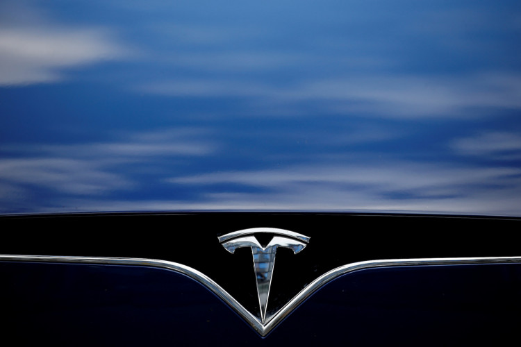 Tesla cars logo