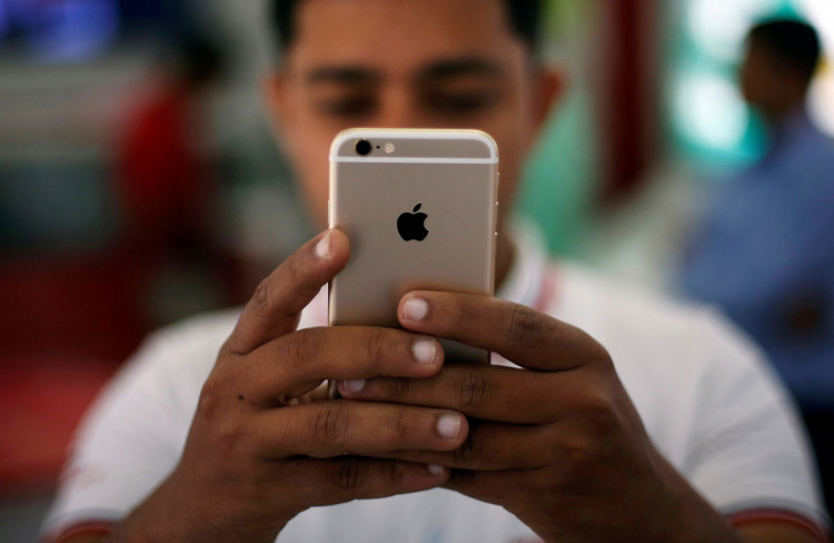 Apple to launch first online store in India next week