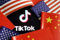 Trump to block U.S. downloads of TikTok, WeChat on Sunday
