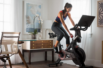 peloton smart bike