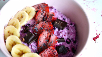 fruits with chia seeds