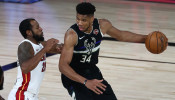 NBA: Milwaukee Bucks forward Giannis Antetokounmpo