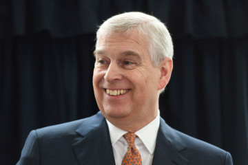 Prince Andrew Snub Queen Elizabeth Won T Allow Son To Resume Royal Roles Experts Say