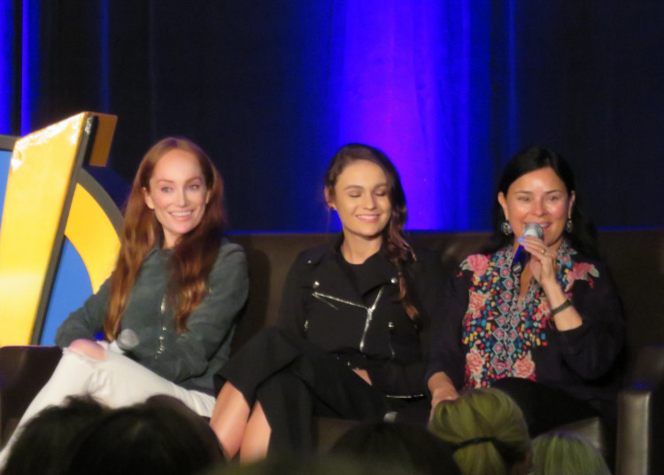 Sophie Skelton, Diana Gabaldon, Lotte Verbeek
