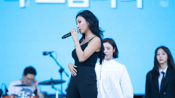 MAMAMOO's Hwasa