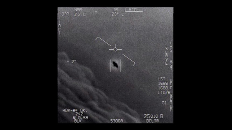 Pentagon declassifies Navy 'UFO' videos 