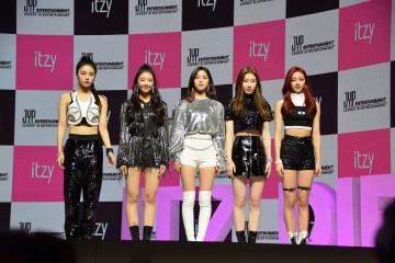 Itzy Shock Idols Expose Embarrassing Habits And Other Personal Revelations