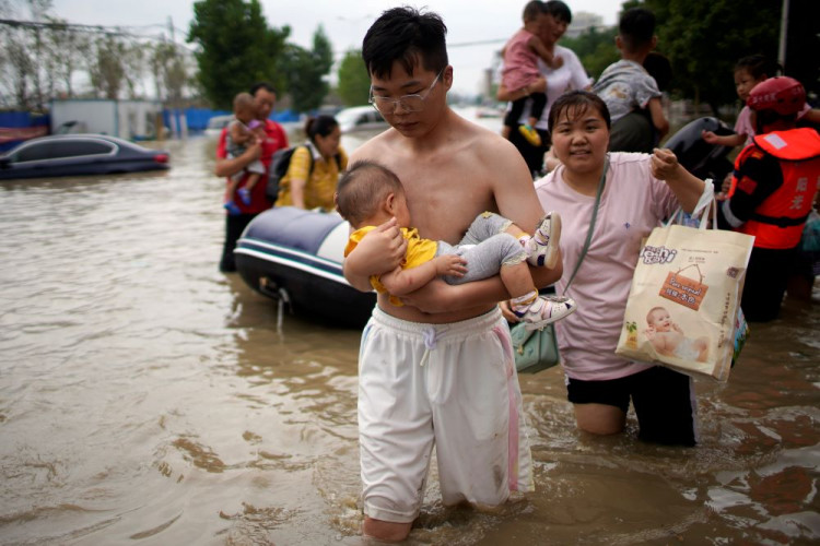 Tens Of Thousands Taken From Flood-Hit Central China ...