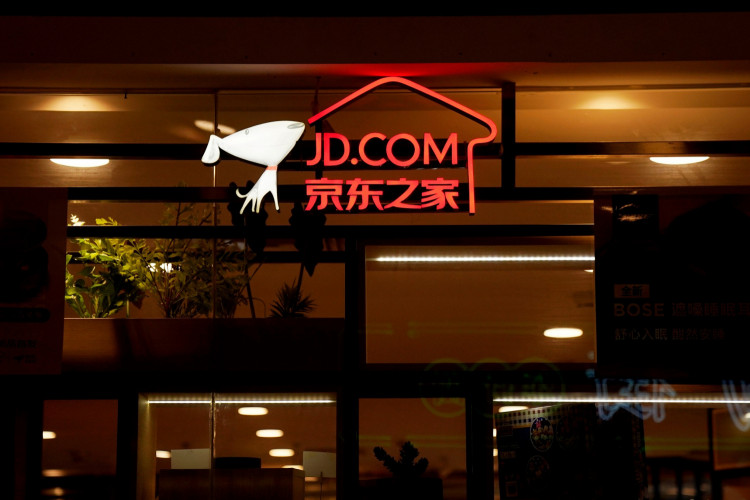 China's JD.com Beats Estimates, Adds Record New Users Amid Regulatory Tightening