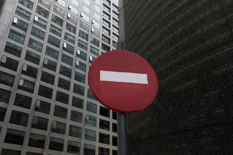 China Halts Over 40 IPOs As It Investigates Law Firm And Broker