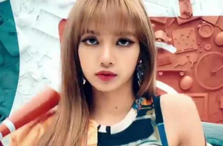 BLACKPINK Lisa