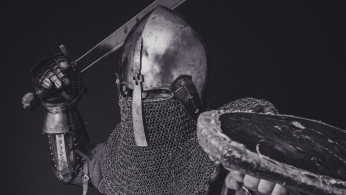 KNIGHT