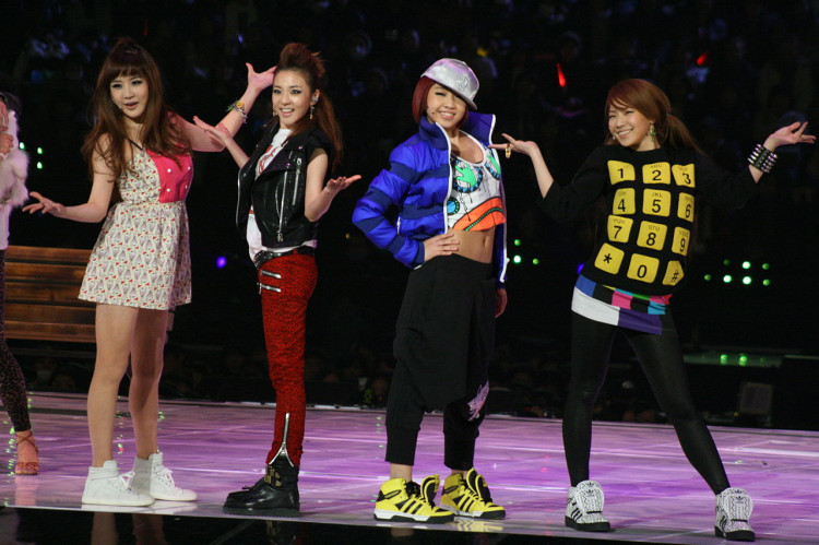 2NE1 