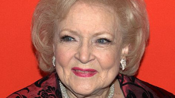 Fact Check: Did Betty White Receive COVID Booster Three Days Before Her Death? 