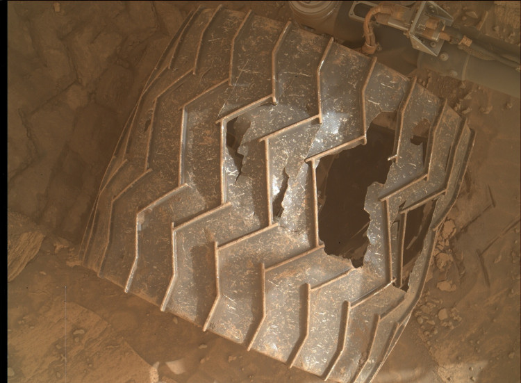 Curiosity rover's worn wheels