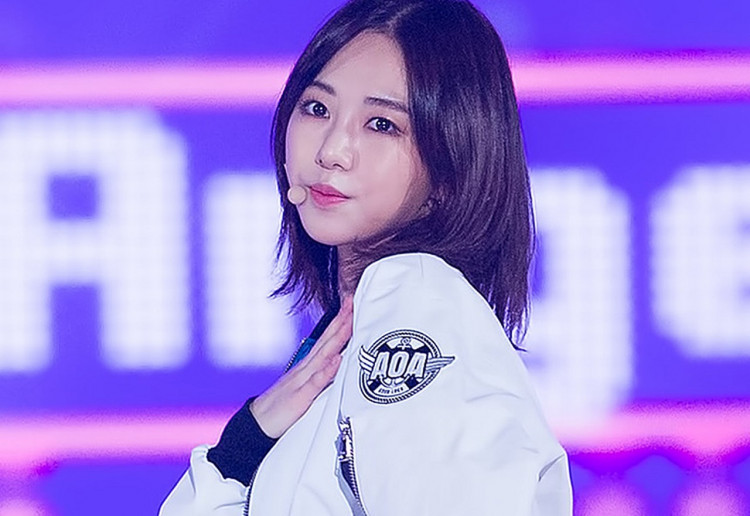 Former AOA Member Mina