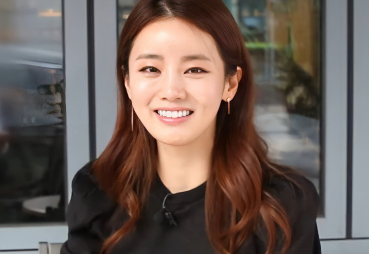Lee Ga Ryeong