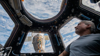 MARK T. VANDE HEI ABOARD ISS