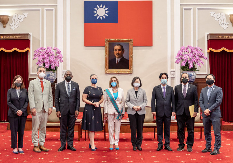Taiwan's President Tsai with U.S. delegation
