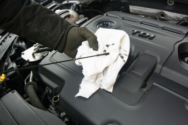 How to avoid overpaying for car repairs