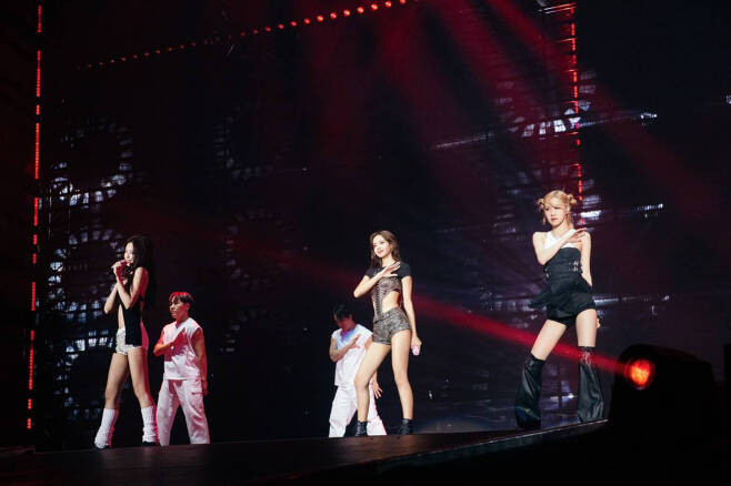 BLACKPINK Triumphantly Concludes Japan Dome Tour Despite Jisoo's Absence Due to COVID-19: A Testament to Their World-Class Stage Dominance