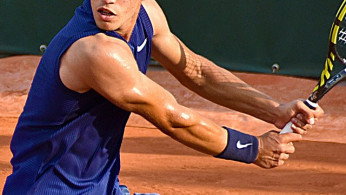 Carlos Alcaraz Cites Intense Pressure as Cause for Cramps in Semi-final Duel with Djokovic at French Open