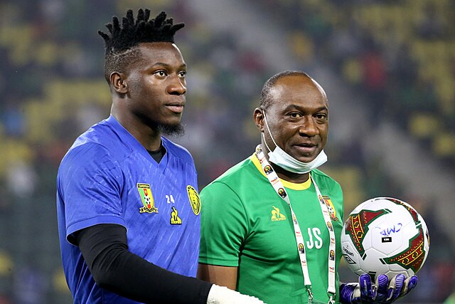 Al Nassr Challenges Manchester United in a Bid for Onana Amid Goalkeeper Shakeup