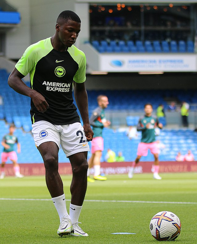 Brighton's £100M Chess Game: Premier Clubs Square off for Moises Caicedo