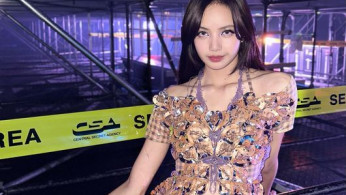 BLACKPINK's Lisa Stuns in Paris' 'Crazy Horse' Show, Debunks Topless Rumors 