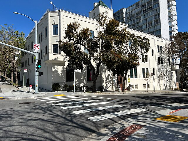 San Francisco Chinese Consulate Incident: Driver Shot Dead After Crashing Car