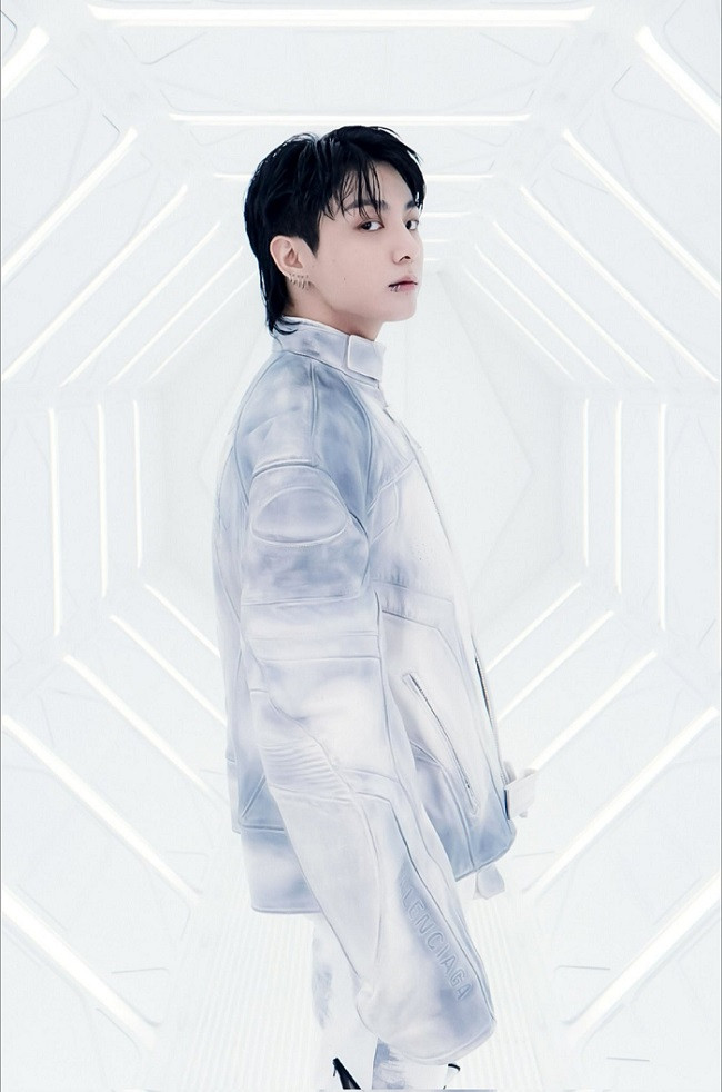 BTS Jungkook Continuously Dominates with '3D' & 'Seven' on Billboard Global Charts for 3 Weeks 