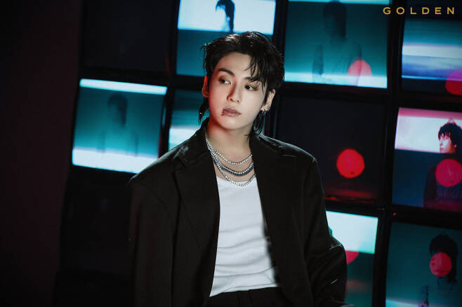 BTS Jungkook's 'GOLDEN' Shines Bright on the Global Stage with iTunes Chart-Topping Success