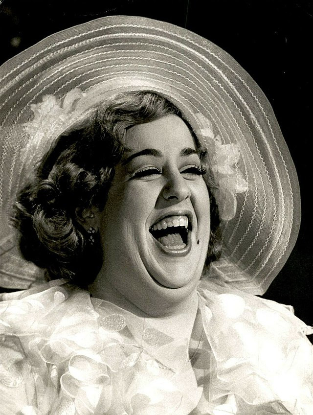 Mama Cass Elliot's Daughter Clarifies Singer's Cause of Death, Debunks Sandwich Myth