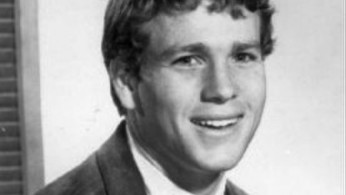 Ryan O’Neal, Revered Actor of 'Paper Moon' and 'Love Story', Dies Aged 82