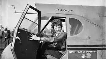 Former Air Force Pilot Claims to Have Found Amelia Earhart's Plane in Pacific Depths