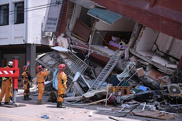 Taiwan Earthquake Death Toll Rises to 10 as Island Rocked by Over 300 Aftershocks